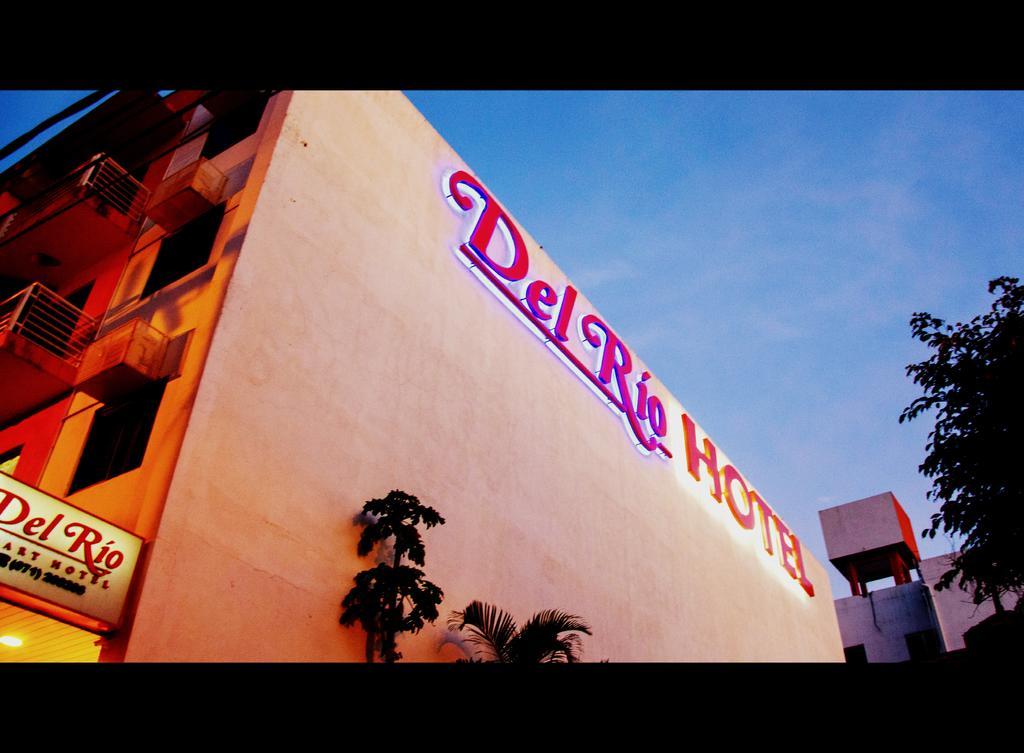 Del Rio Apart Hotel Encarnacion Exterior photo